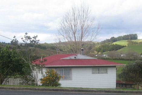 Photo of property in 88 King Street, Hikurangi, 0114
