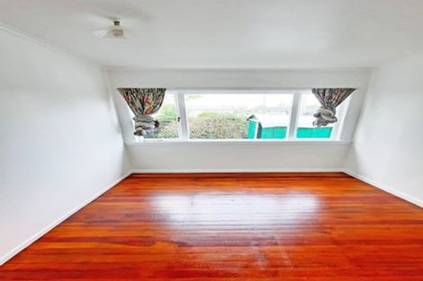 Photo of property in 15a Barbary Avenue, Kelston, Auckland, 0602