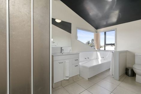 Photo of property in 51 Paterson Street, Mount Maunganui, 3116