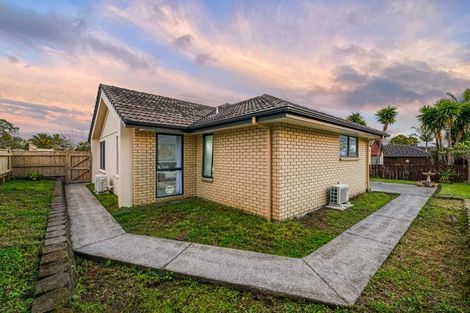 Photo of property in 62 Waitaki Street, Henderson, Auckland, 0612