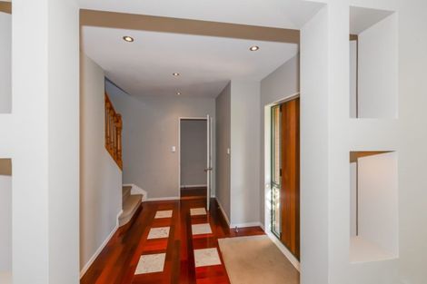 Photo of property in 76 Medallion Drive, Oteha, Auckland, 0632