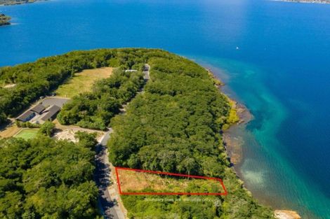 Photo of property in 69 Parawera Drive, Acacia Bay, Taupo, 3330