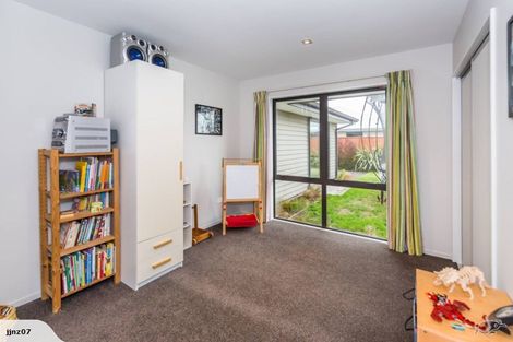 Photo of property in 23 Jacqueline Drive, West Melton, 7618