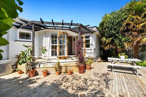 Photo of property in 14 Burnside Street, Waterloo, Lower Hutt, 5011