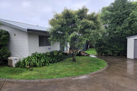 Photo of property in 1185 South Road, Oakura, 4314