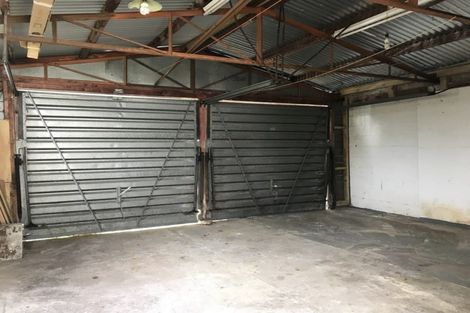 Photo of property in 27 Lambeth Road, Mount Eden, Auckland, 1041