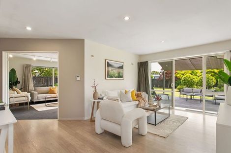 Photo of property in 317 Gardiners Road, Harewood, Christchurch, 8051