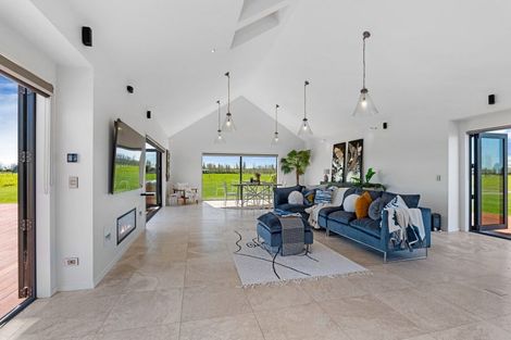 Photo of property in 585 Coutts Island Road, Coutts Island, Christchurch, 7670