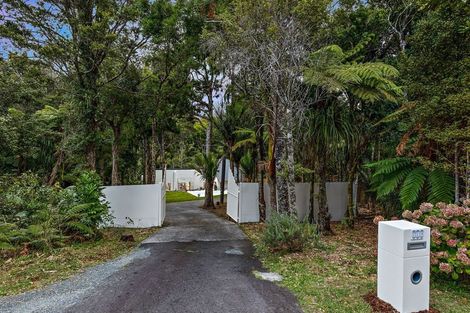 Photo of property in 719 Scenic Drive, Henderson Valley, Auckland, 0612