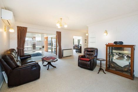 Photo of property in 4 Tui Mill Grove, Feilding, 4702