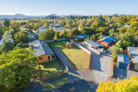 Photo of property in 5a Hinenamu Grove, Turangi, 3334