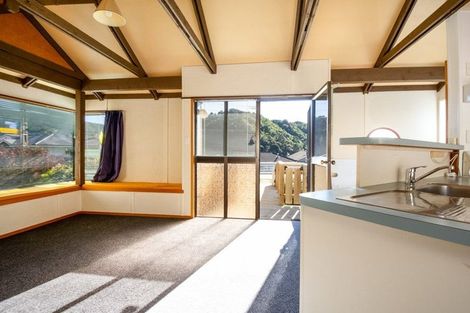 Photo of property in 60a Waikawa Road, Picton, 7220