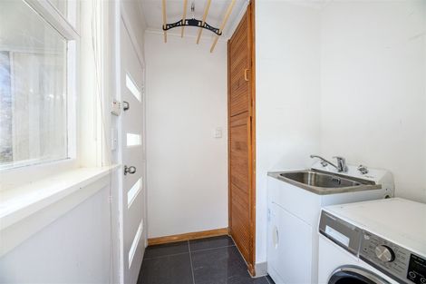 Photo of property in 62 Seymour Road, Sunnyvale, Auckland, 0612