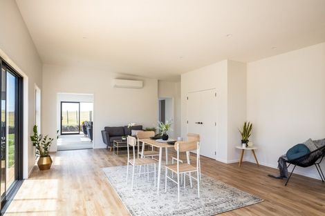 Photo of property in 72 Aratapu Street, Waitara, 4320