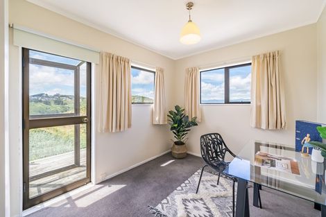 Photo of property in 42 Gurkha Crescent, Khandallah, Wellington, 6035