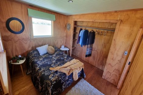 Photo of property in 402 Tora Farm Settlement Road, Tora, Martinborough, 5782