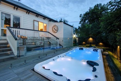 Photo of property in 12 Farndon Road, Clive, 4102