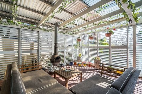 Photo of property in 774a East Coast Road, Oteha, Auckland, 0630