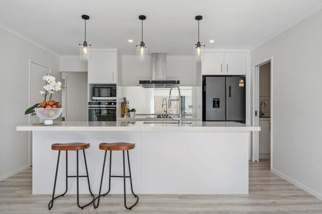 Photo of property in 83 Whakaturou Crescent, Pyes Pa, Tauranga, 3112