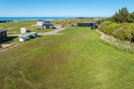 Photo of property in 3 Knoyle Road, Riversdale Beach, Masterton, 5872