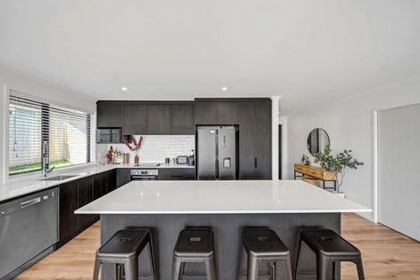 Photo of property in 13 Leathem Crescent, Pokeno, 2402