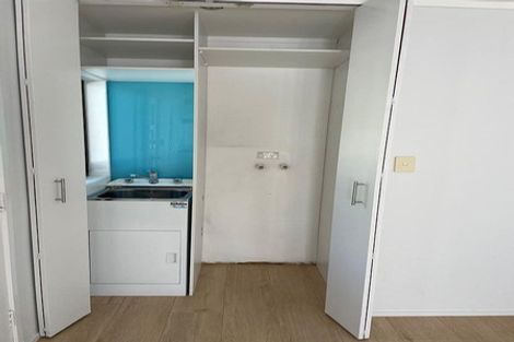 Photo of property in 1/865 Beach Road, Waiake, Auckland, 0630