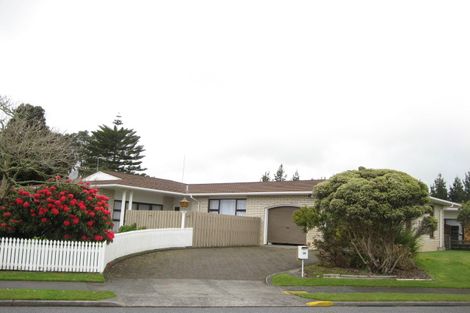 Photo of property in 39 Manu Crescent, Upper Vogeltown, New Plymouth, 4310