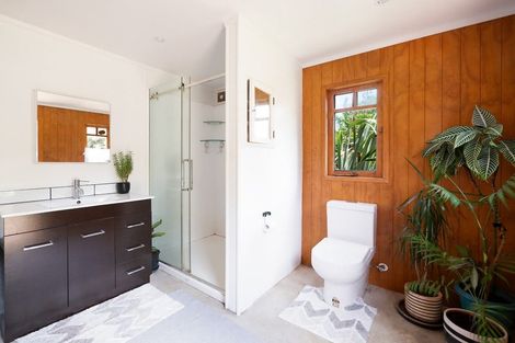 Photo of property in 121b Waimate North Road, Kerikeri, 0293