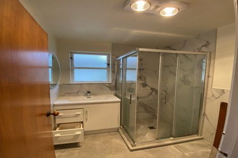 Photo of property in 1/17 Otakau Road, Milford, Auckland, 0620