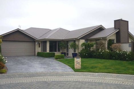 Photo of property in 25 Sovereign Gardens, Halswell, Christchurch, 8025