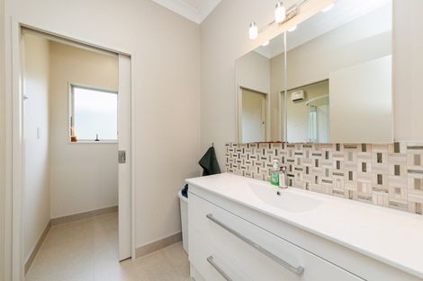 Photo of property in 1100b Kairanga Bunnythorpe Road, Kairanga, Palmerston North, 4475