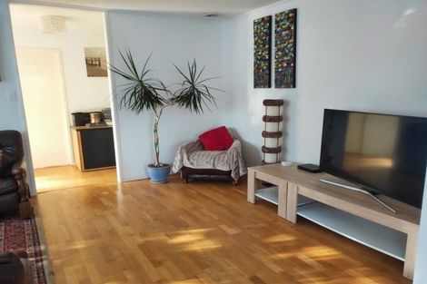 Photo of property in 3 Mistletoe Place, Browns Bay, Auckland, 0630