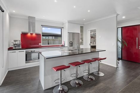 Photo of property in 18 Mariners Haven, One Tree Point, 0118