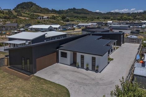 Photo of property in 51 Longreach Drive, Cooks Beach, Whitianga, 3591