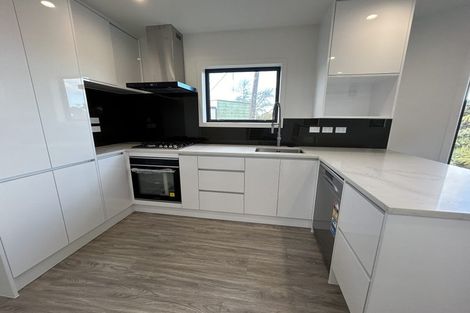 Photo of property in 338 Triangle Road, Massey, Auckland, 0614