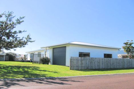 Photo of property in 5 Charles Green Drive, Cooks Beach, Whitianga, 3591