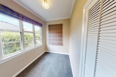 Photo of property in 19 Franklin Avenue, Hokowhitu, Palmerston North, 4410