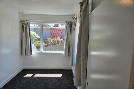 Photo of property in 2/102 Yaldhurst Road, Sockburn, Christchurch, 8042