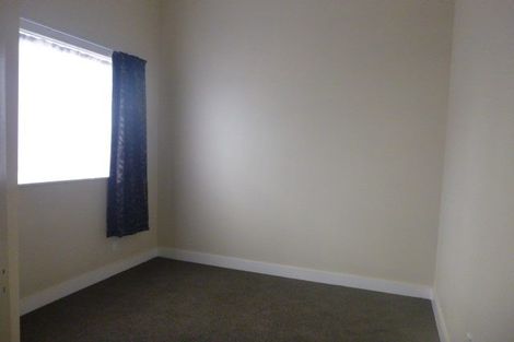 Photo of property in 2a Henry Street, Ebdentown, Upper Hutt, 5018