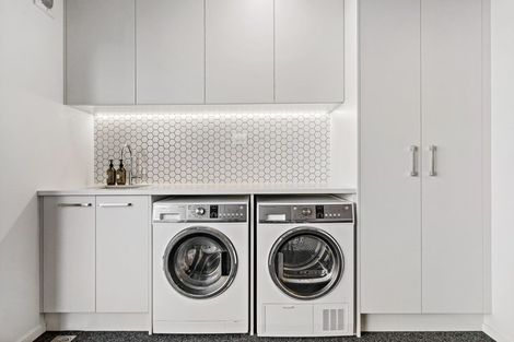 Photo of property in 4 Tahuhu Road, Mount Wellington, Auckland, 1062