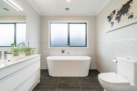 Photo of property in 7 Don Griffin Grove, Trentham, Upper Hutt, 5018