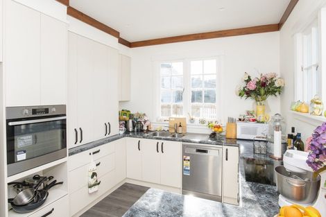 Photo of property in 102 Ballance Street, Whataupoko, Gisborne, 4010