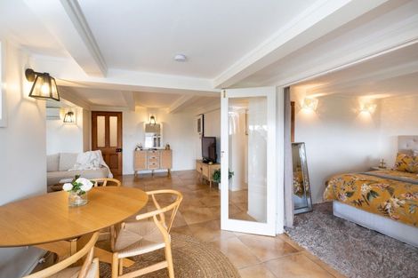 Photo of property in 9 Lincoln Road, Bluff Hill, Napier, 4110