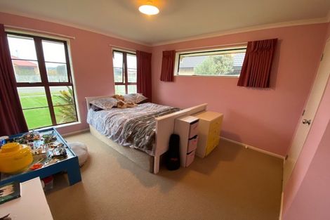 Photo of property in 49 Branigan Parade, Kelvin Grove, Palmerston North, 4414