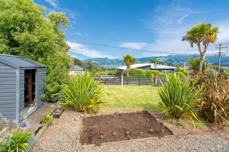 Photo of property in 33 Seaton Road, Portobello, Dunedin, 9014