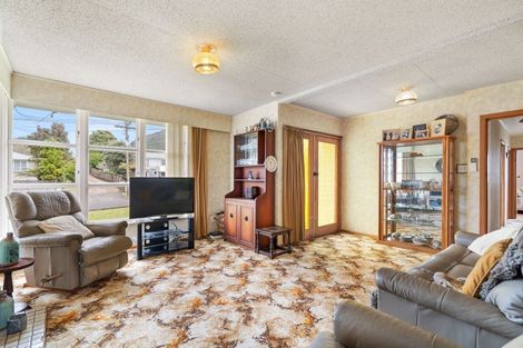 Photo of property in 19 Tuatara Drive, Te Kamo, Whangarei, 0112