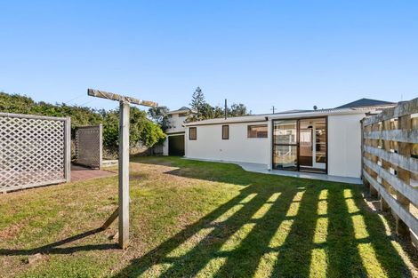 Photo of property in 3 Tasman Road, Otaki Beach, Otaki, 5512