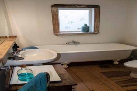 Photo of property in 2/31 Vauxhall Road, Devonport, Auckland, 0624