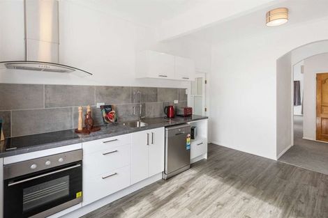 Photo of property in 14 Chester Street, Levin, 5510