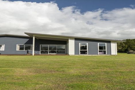 Photo of property in 160 Gray Road, Te Kamo, Kamo, 0185